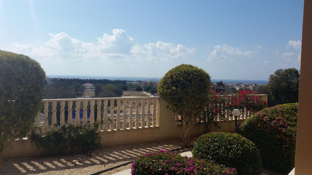Ferienwohnung Panorama Court Paphos Exterior foto