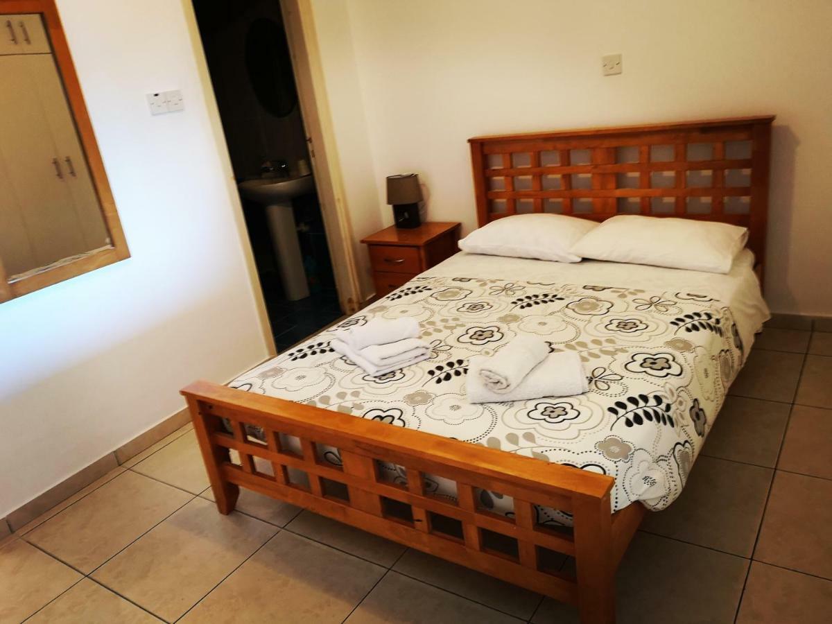 Ferienwohnung Panorama Court Paphos Exterior foto